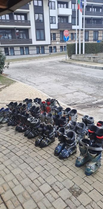 Ски екипировка (обувки ски)