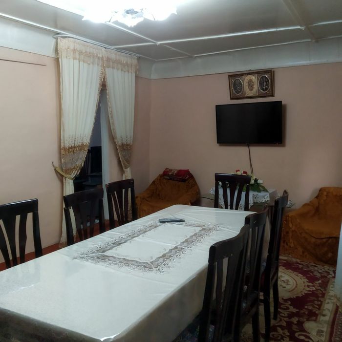 Мискин маҳалла 
2 тарафидан кўчалий
4.55 сотх, 9 хона уй