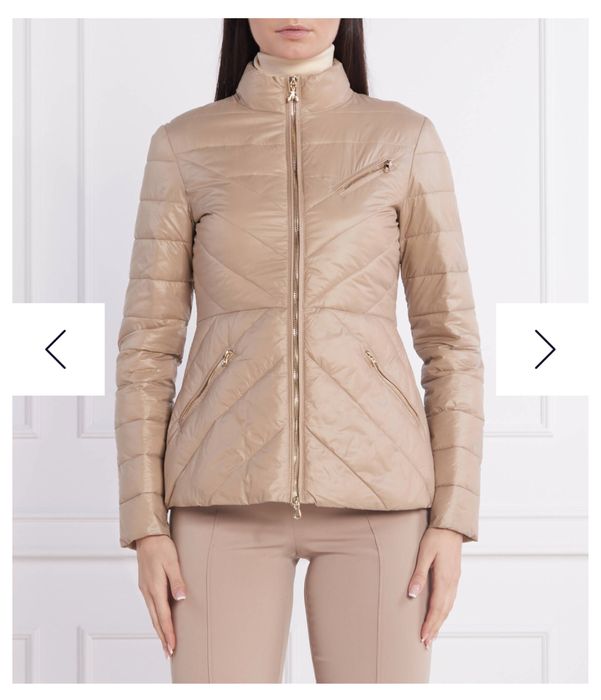 Страхотно олекотено яке на Patrizia Pepe