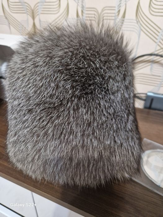 Продам, шапка из чернобурки.