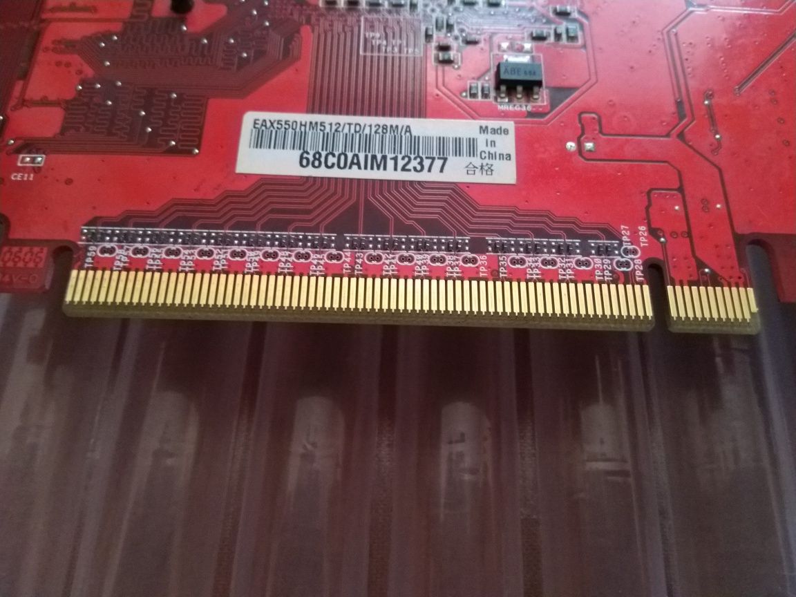 Asus/ATI Radeon Extreme AX550, 512MB