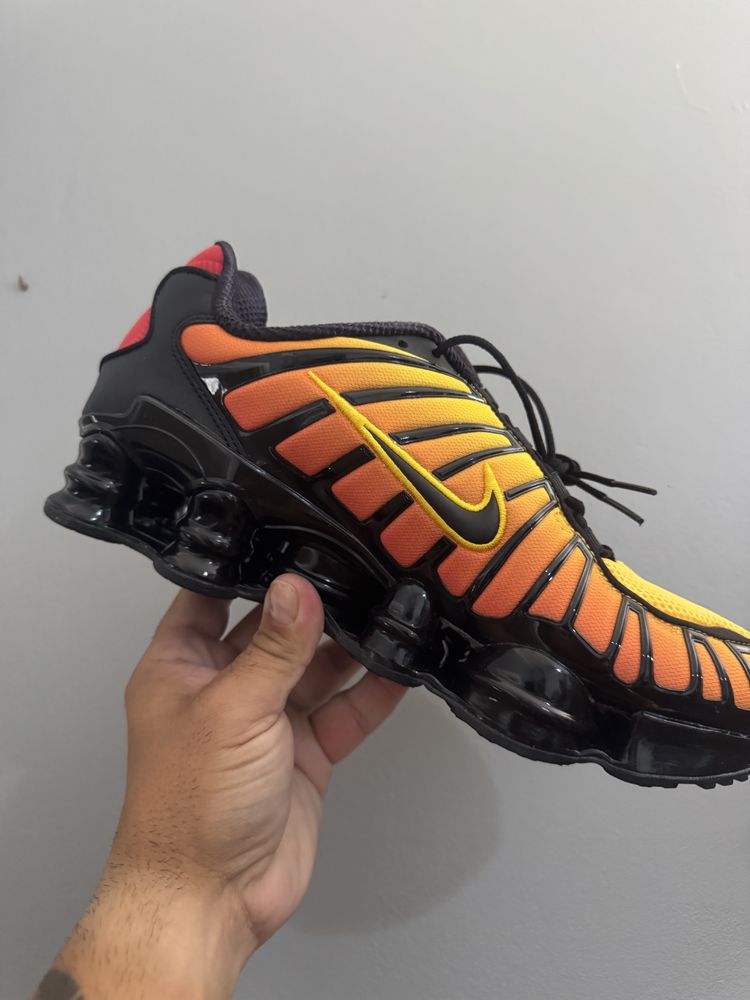 Nike Air Shox  TL
