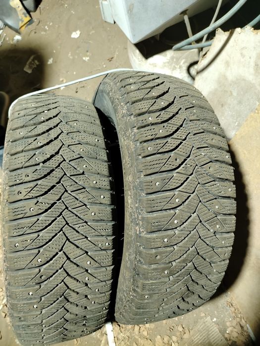 Продам шины 205/65/R15