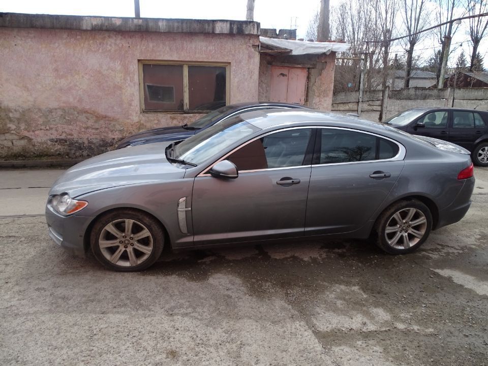 Dezmembrez/ Dezmembrari Jaguar XF 3.0 diesel 2010 piese second hand
