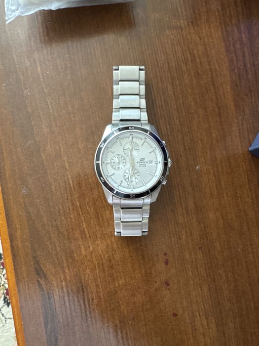 Продам часы оригинал  CASIO