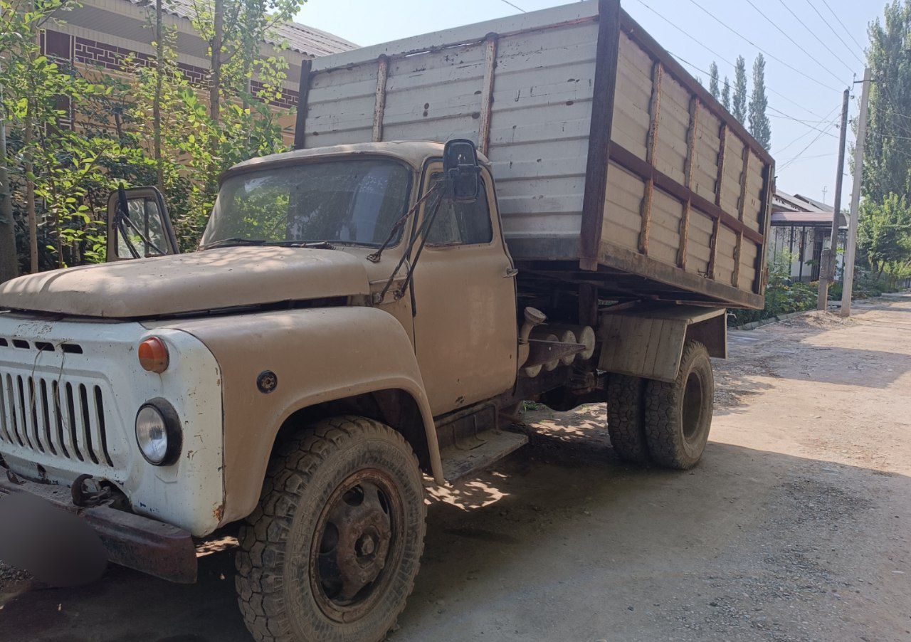 Gaz -53 sotiladi