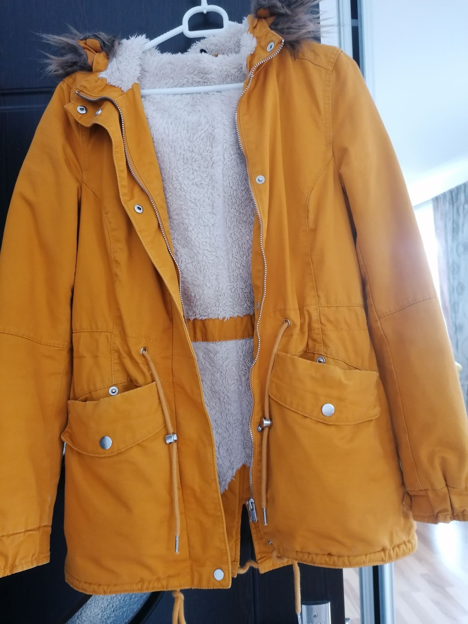 Geaca  dama Parka H&M