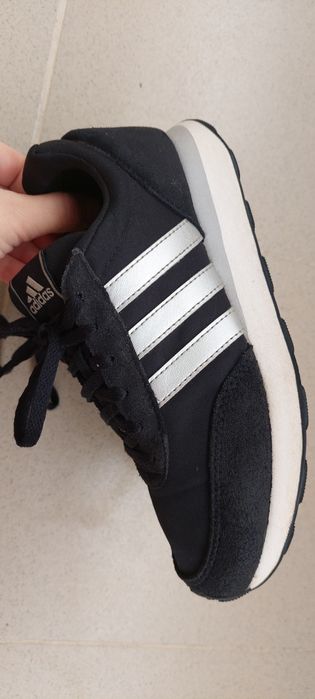 Маратонки Adidas 37