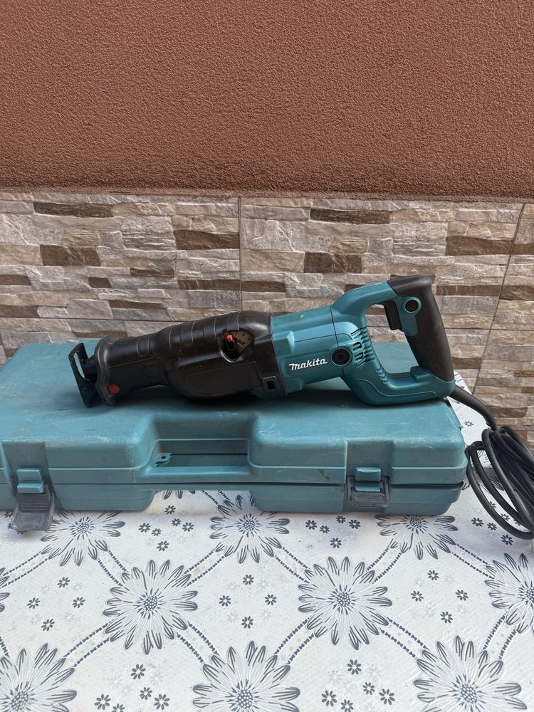 Саблен Трион MAKITA JR3060T 1250 W,