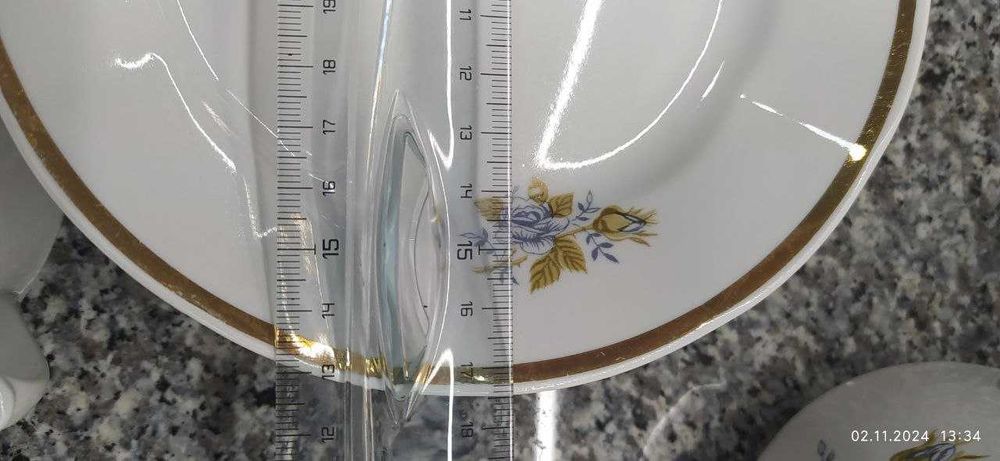 Продам чайный сервиз. Советский. Б/у, в хорошем состоянии