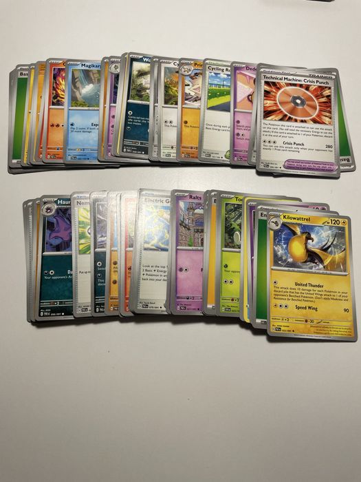 150+ Pokemon Carti