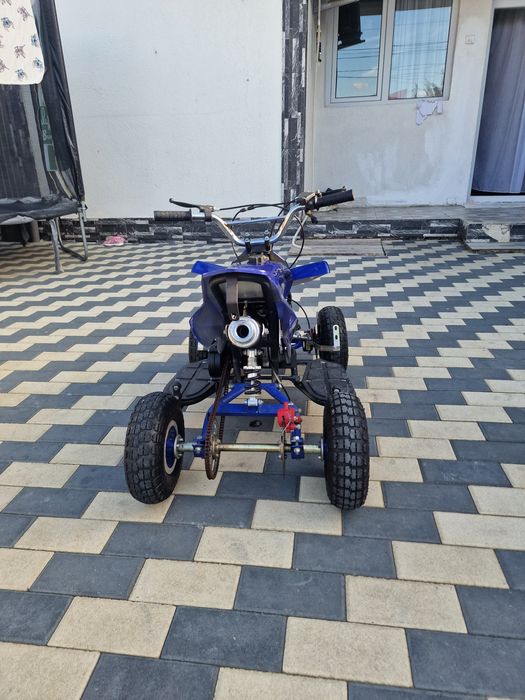 Vand atv 49cc in stare foarta buna de functionare