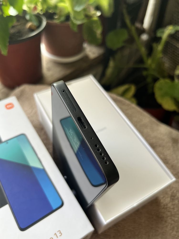 Xiaomi Note 13 256 новый почти, без торга