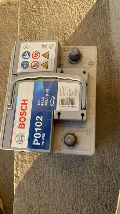 Baterie de masina BOSCH P0102