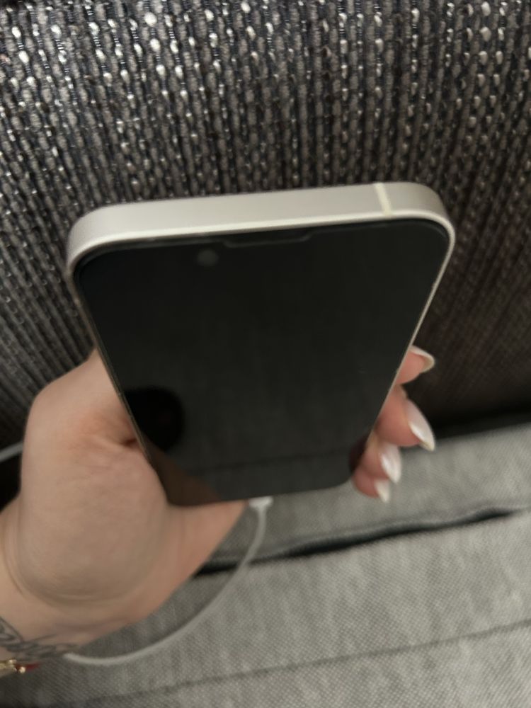 Продавам Iphone 13 mini