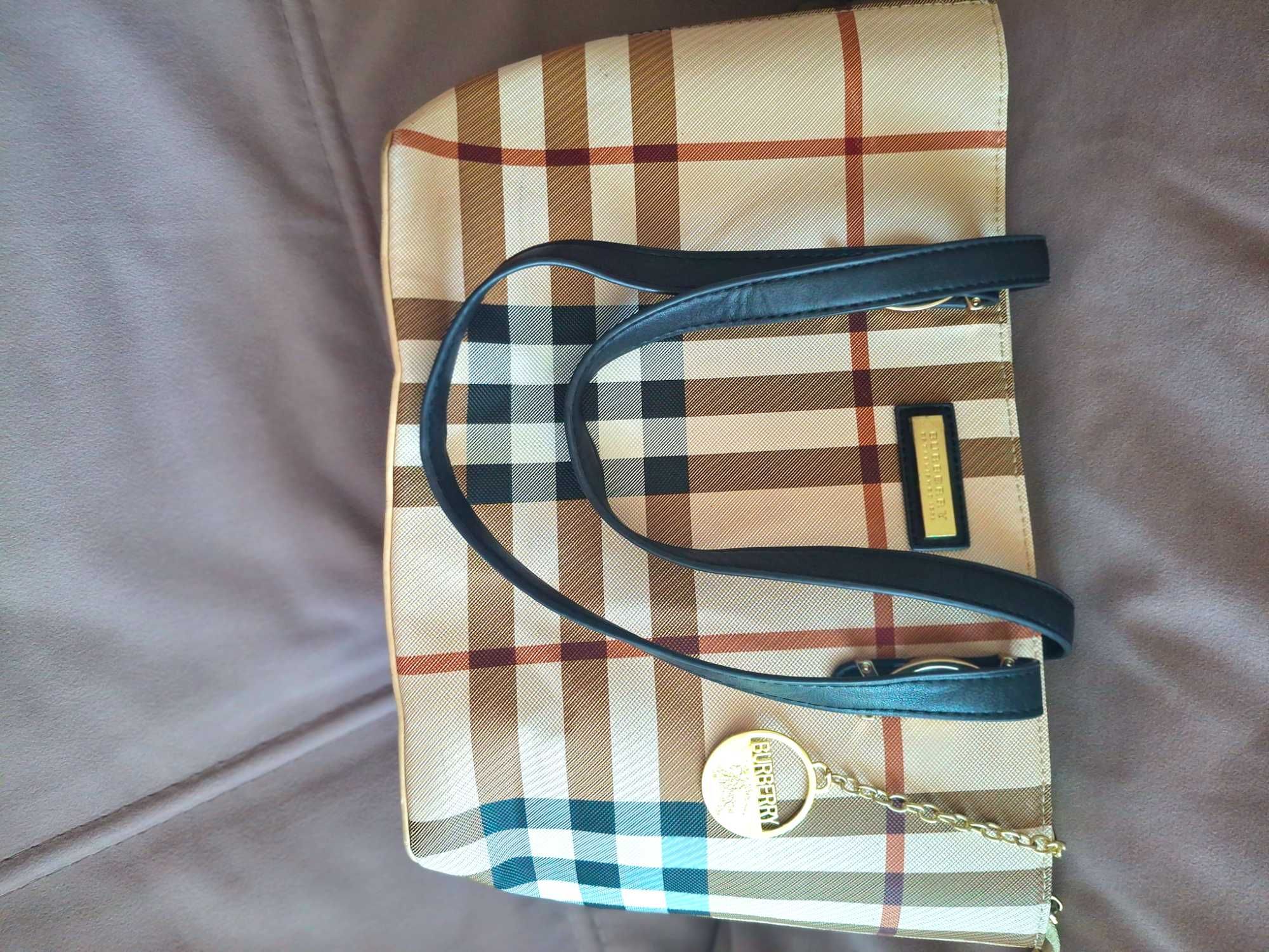 Нова дамска чанта Burberry