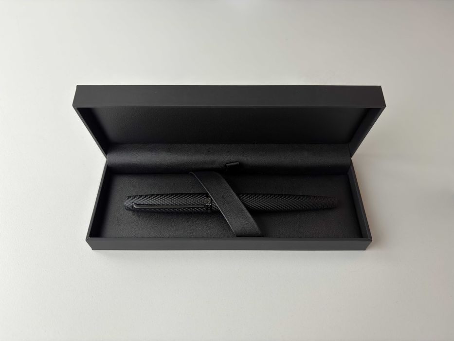 Diplomat Viper черна писалка