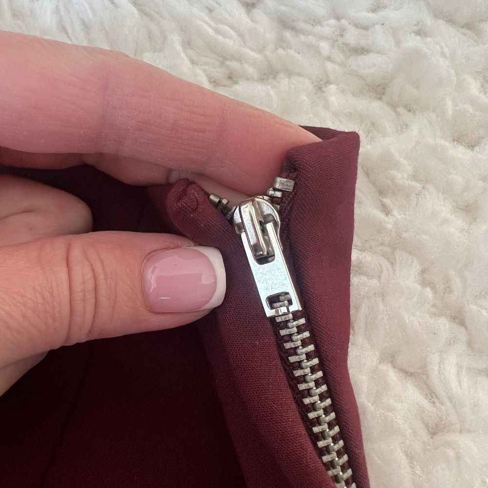 Пола молив Zara с висока талия