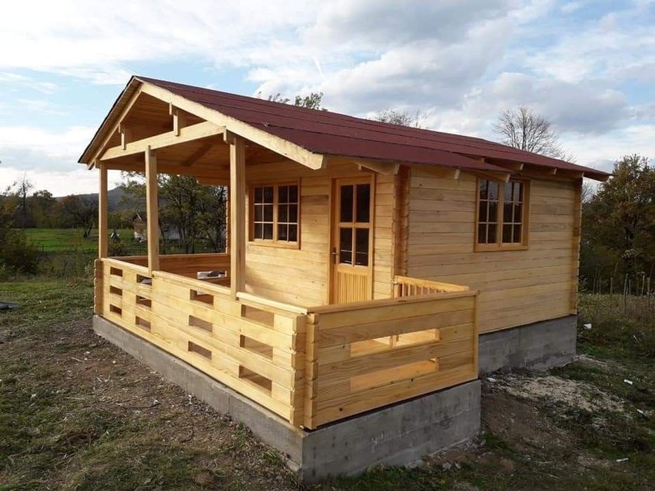 Executam cabane din lemn la comanda clientului