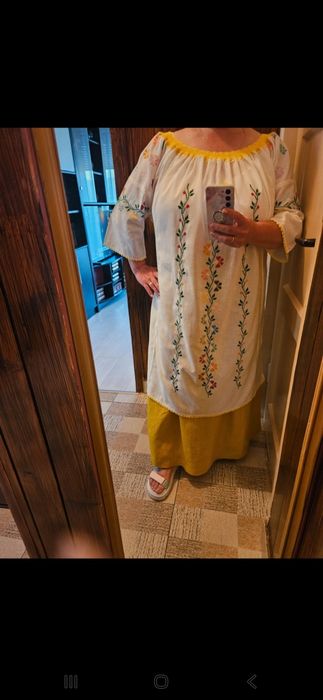 Tunica tip ie,cusuta manual