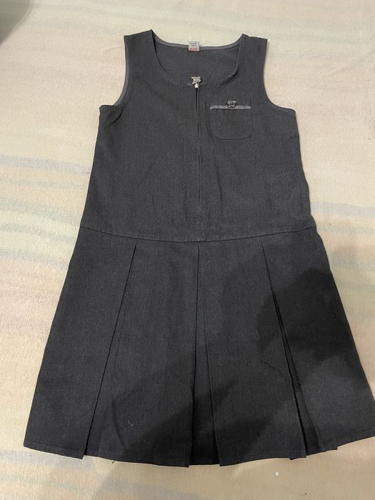 Lot 4 sarafane scoala gri negru marimea 134-140