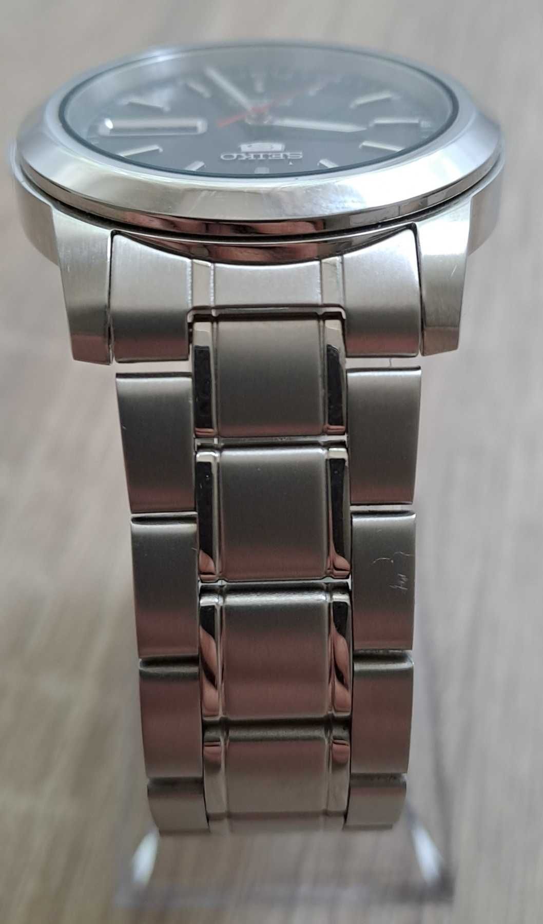 SEIKO 5 SPORTS Automatic - SNKE53K1