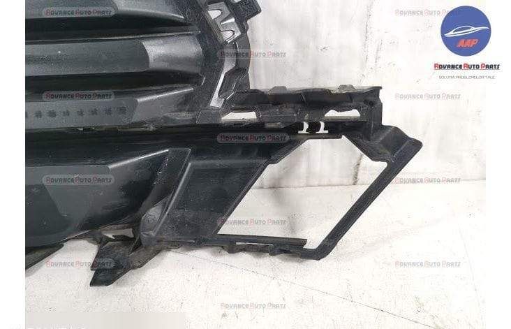 Ляв проекторен грил / Lqv proektoren gril BMW X5 G05 Оригинален грил с