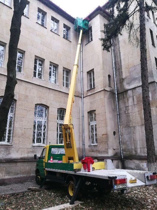 Автовишка под наем!Рязане и кастрене на опасни  дървета с вишка.