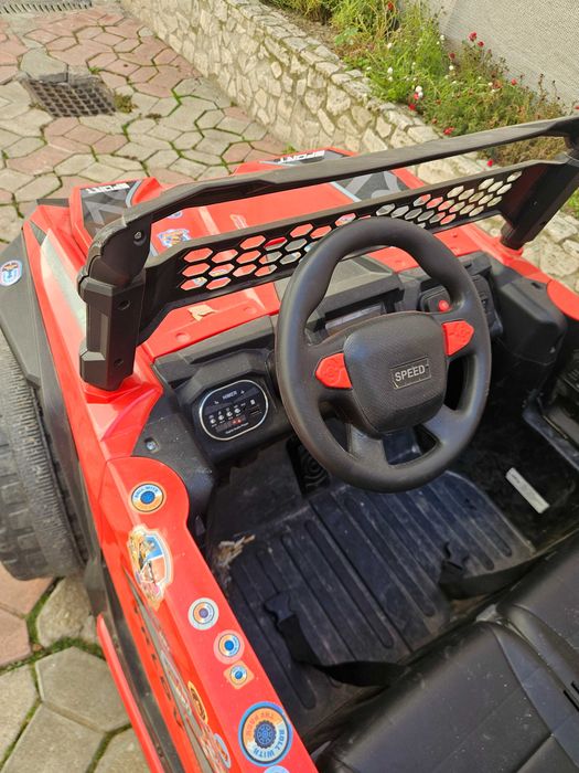 Vând masinuta electrica