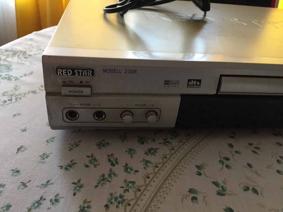 DVD player Philips, Red Star.
