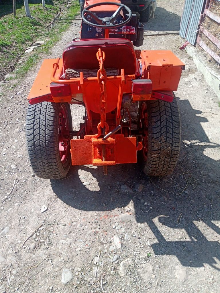 Vând tractoras Gutbrod 1050