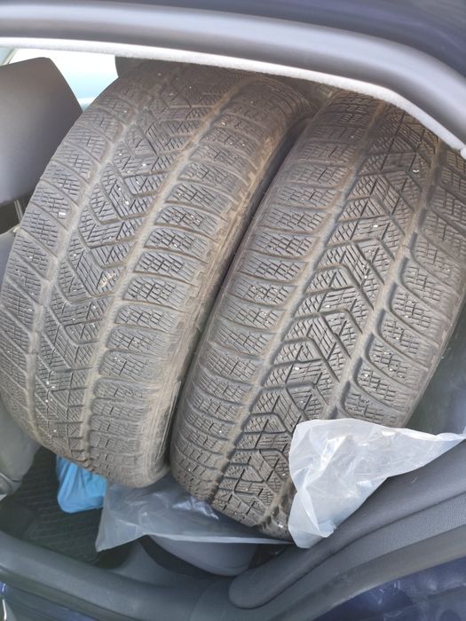 Vand  4  anvelope dimensiune 255/55 R18 si 235/60 R18 dot 2720 PIRELLI