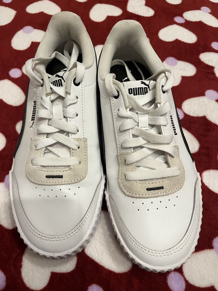 Adidasi Puma low Carina albi marime 40