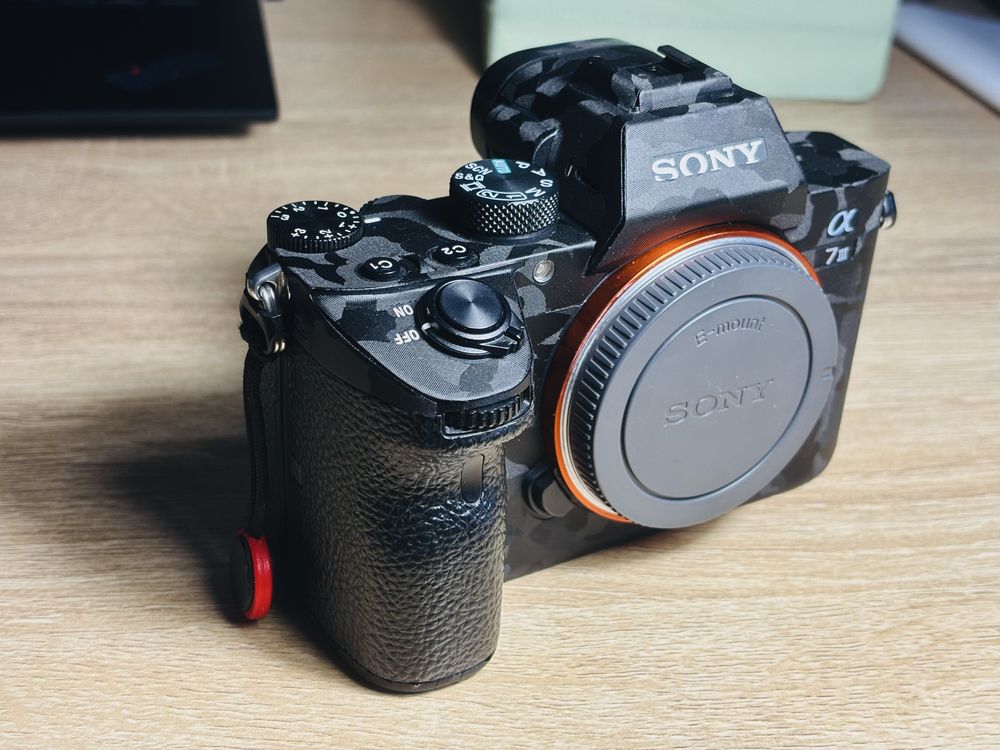 Sony A7 III / 3 ( A7M3 ]