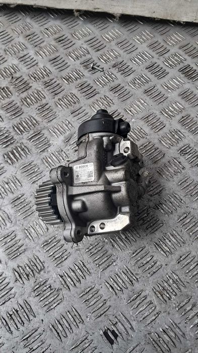 pompa injectie Audi Q5 2.0 TDI CNH an 2016 cod 04L130755D / 0445010537