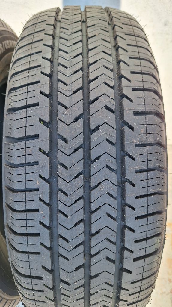 Anvelope 215.65r16 C  Michelin Noi