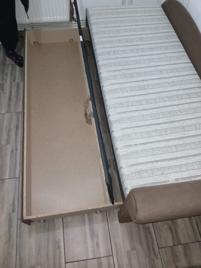 Canapea extensibilă