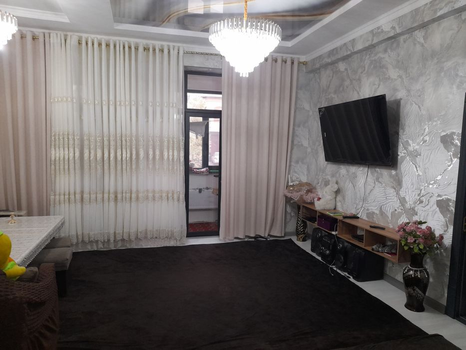 Квартира сотилади этаж 1