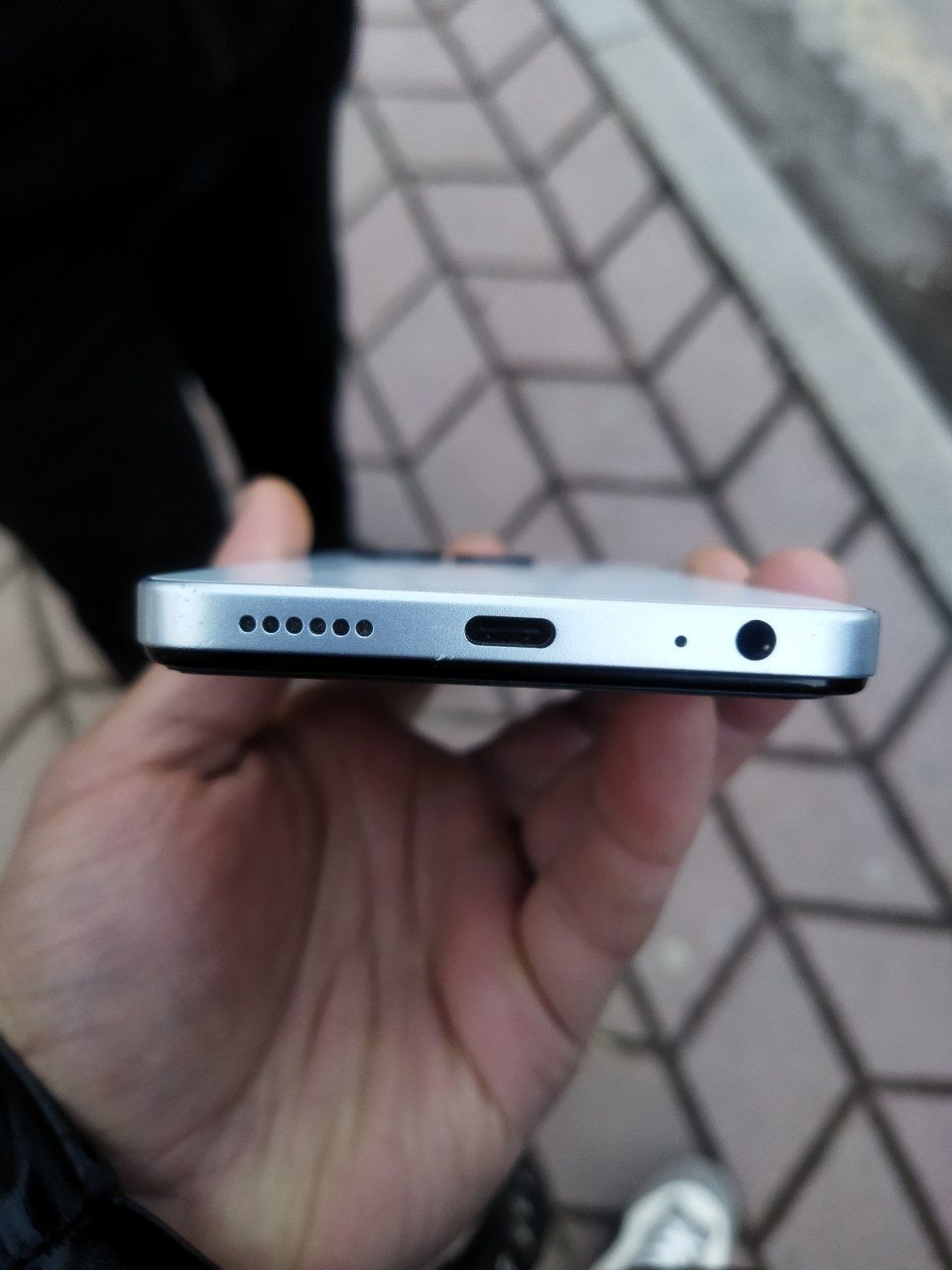 Infinix smart 8 4+4/128