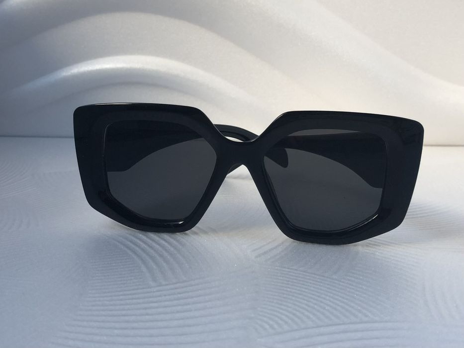 Модерни дамски слънчеви очила