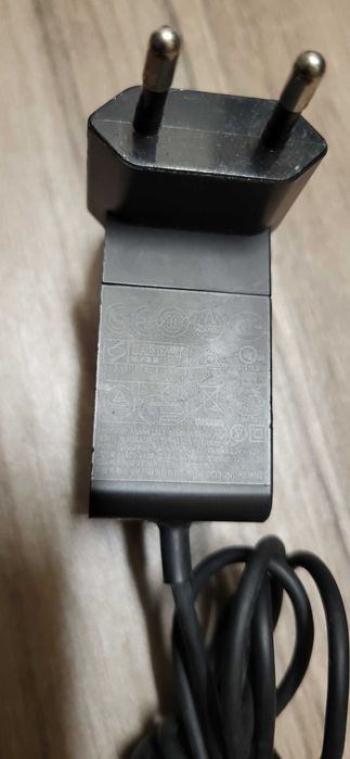 Microsoft incarcator 12V-2A model 1513 fuctional