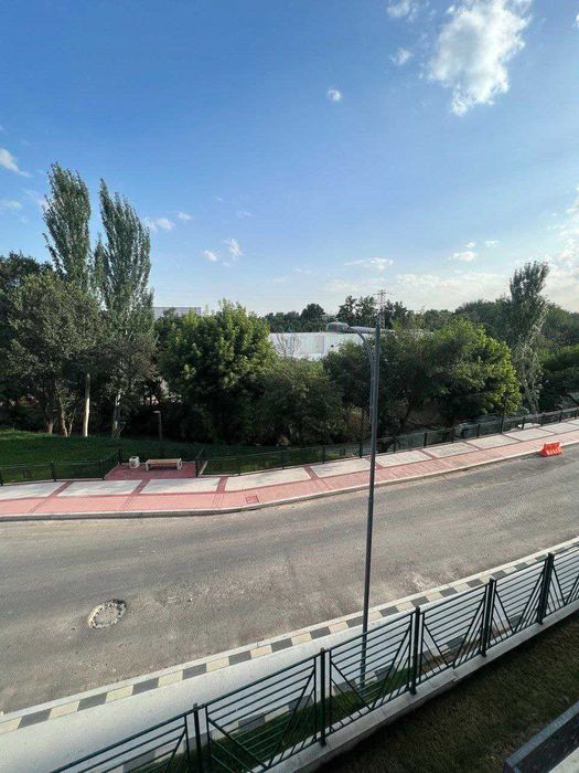 Сдается 2-х ком кв в ЖК "Олмазор сити"