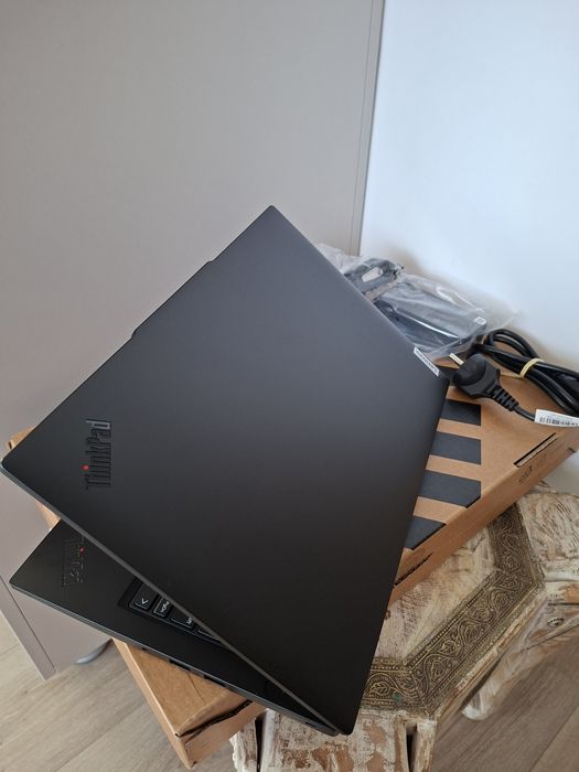Thinkpad L14 Gen 5, 14"Fhd, Ryzen 7535u, 16Gb, 512Ssd