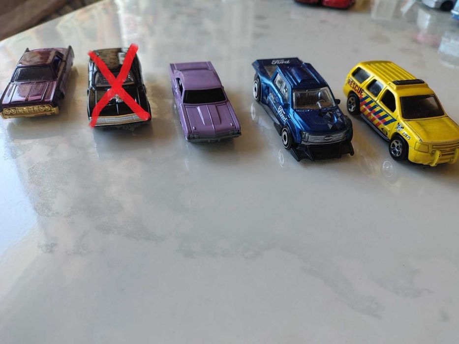 Hot wheels колички и други
