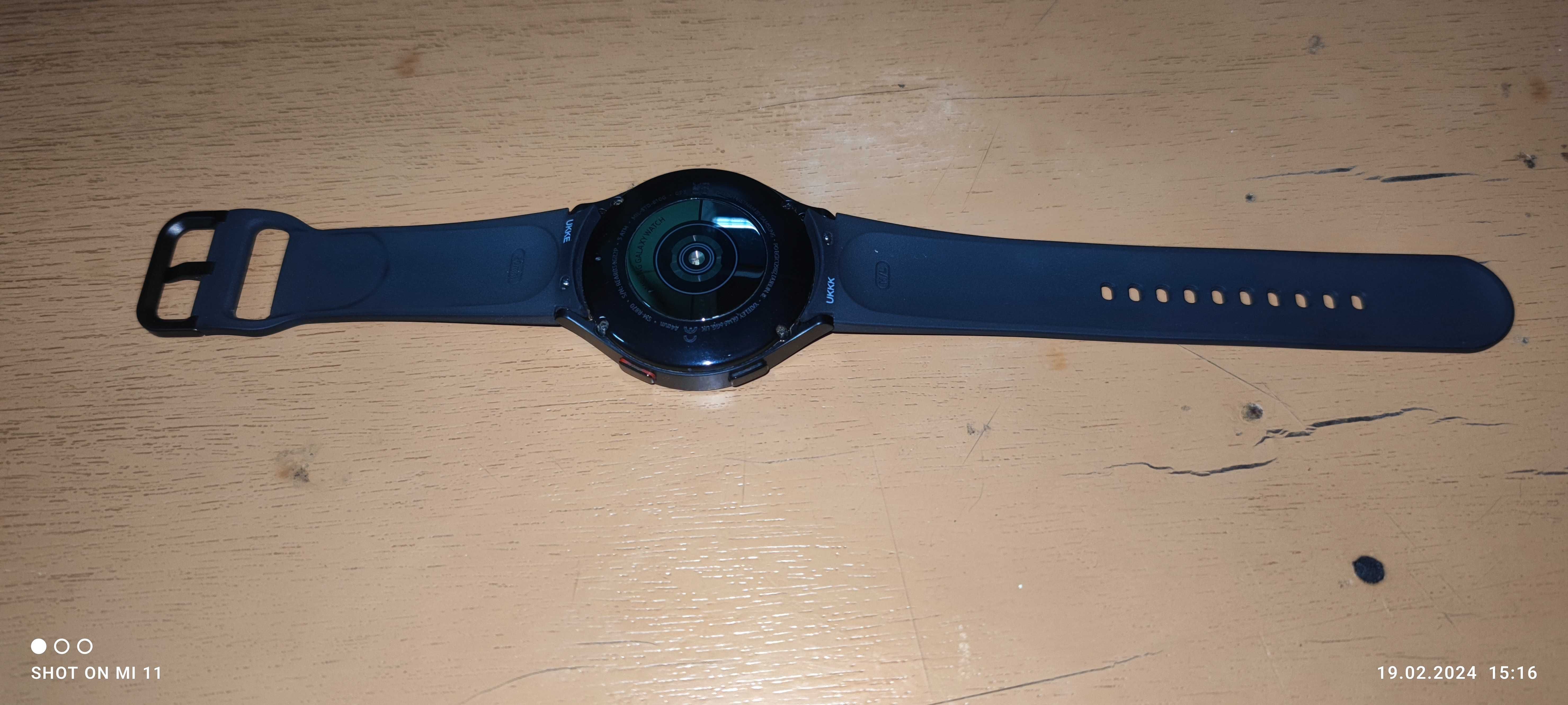 Samsung Galaxy Watch4 44mm (SM-R870)