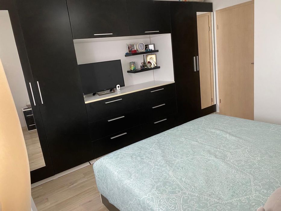 inchiriez apartament zona tractoru
