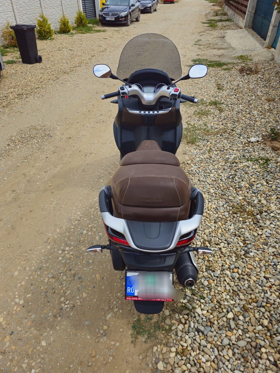 Piaggio MP3 300Cm LT se conduce cu permis cat B !!!