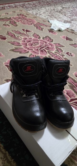 Спец ботынка сатылады 43 размер