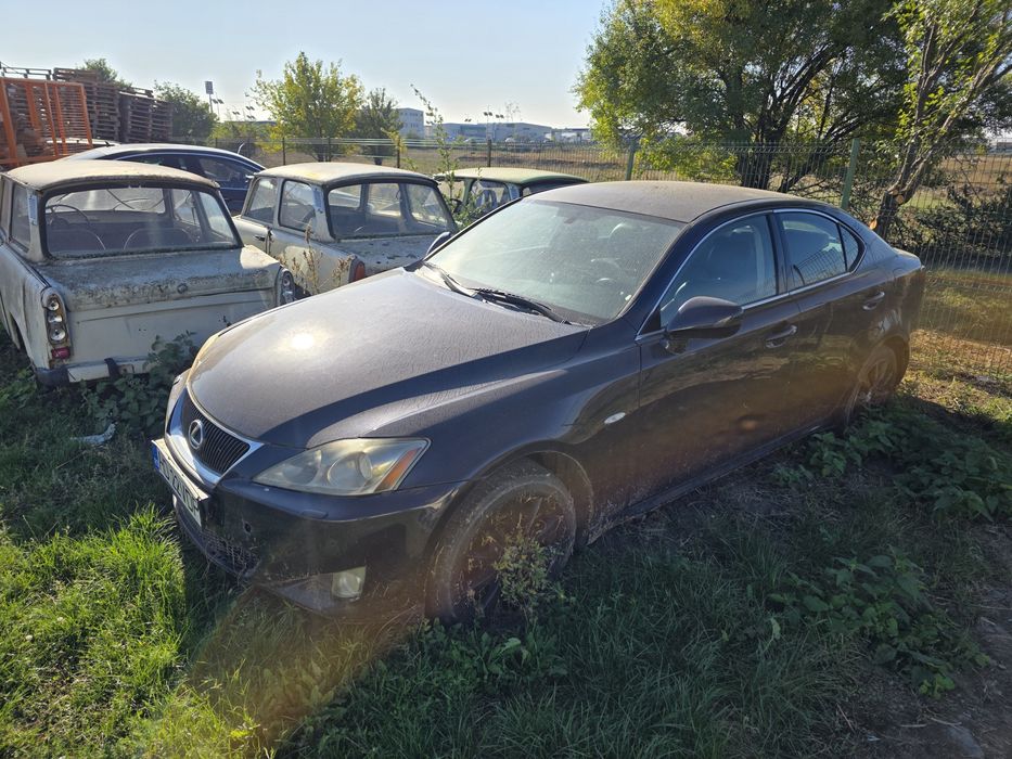 Lexus is 220 2008