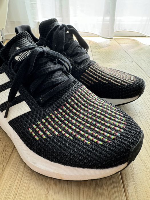 Маратонки Adidas, размер 40 черни